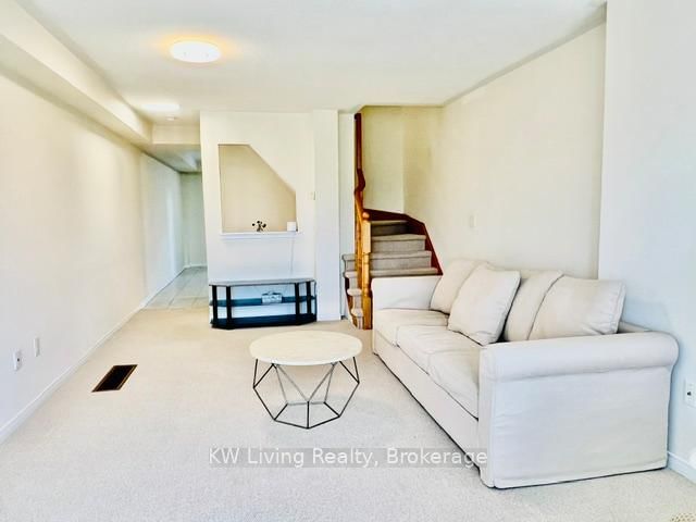 5247 Major Mackenzie Drive • Markham, ON photo 4