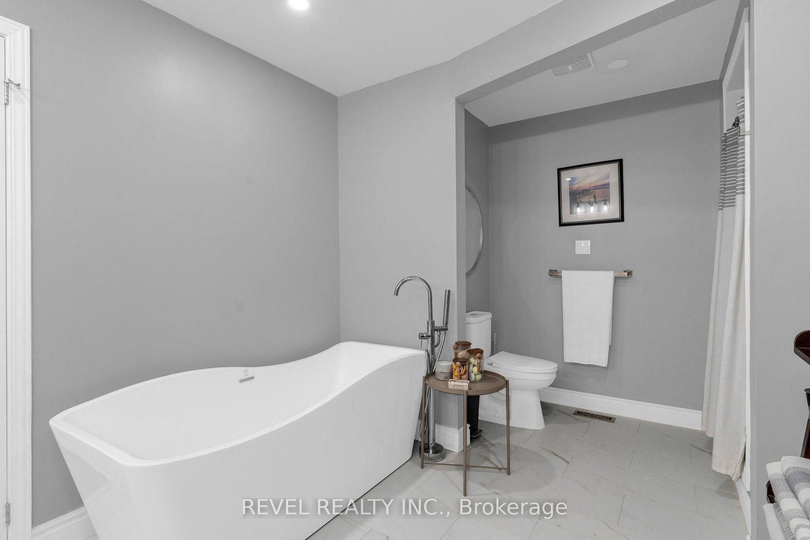 3964 GROVE Place • Innisfil, ON photo 18