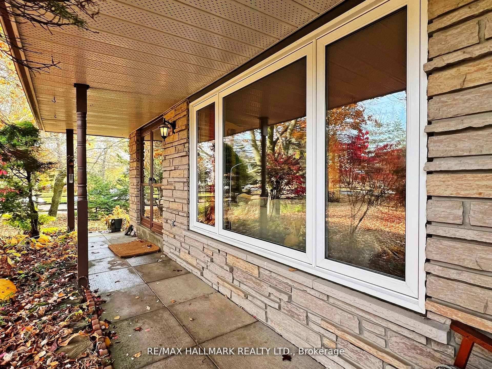 5193 Aurora Road