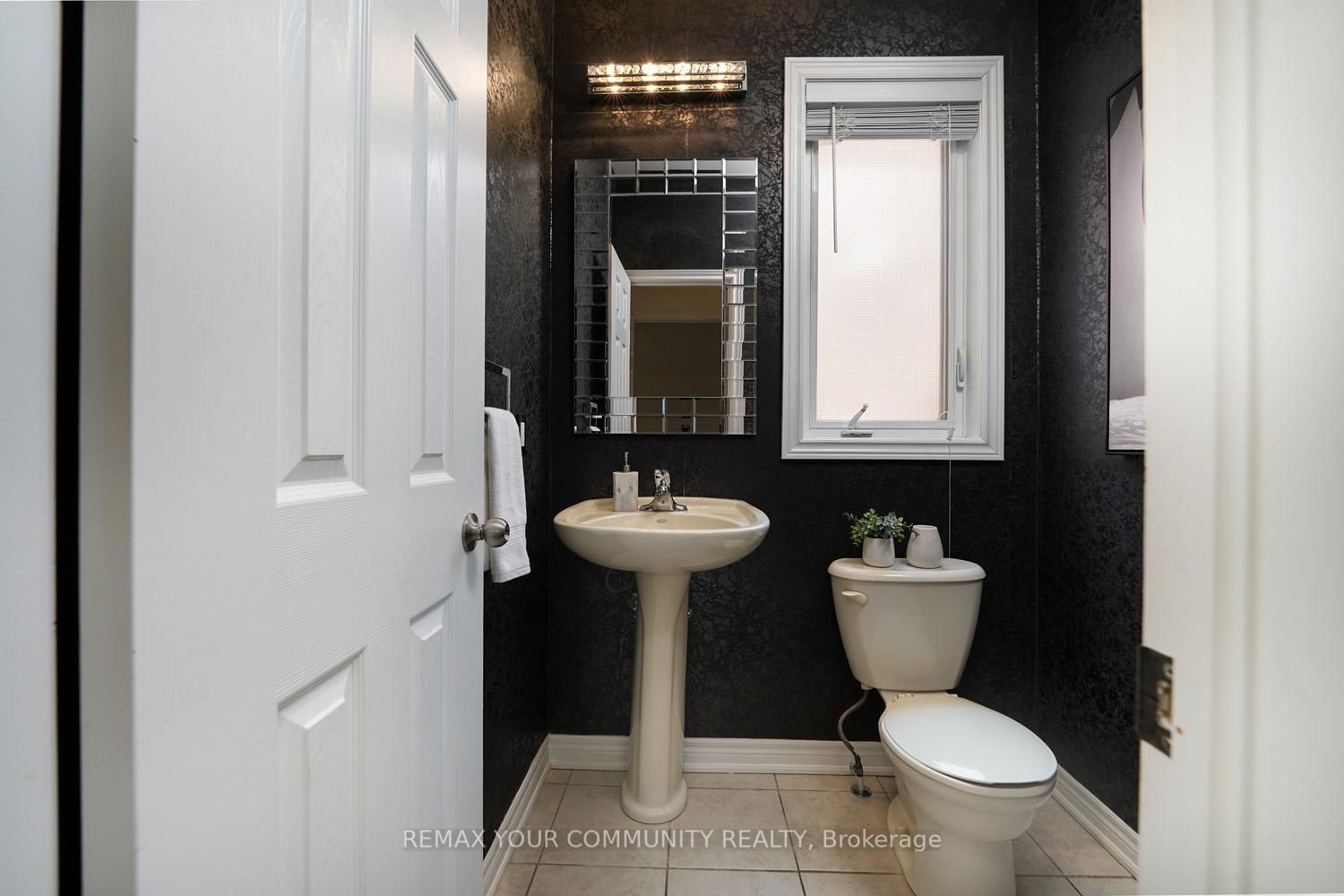 37 Heron Hollow Avenue • Richmond Hill, ON photo 26