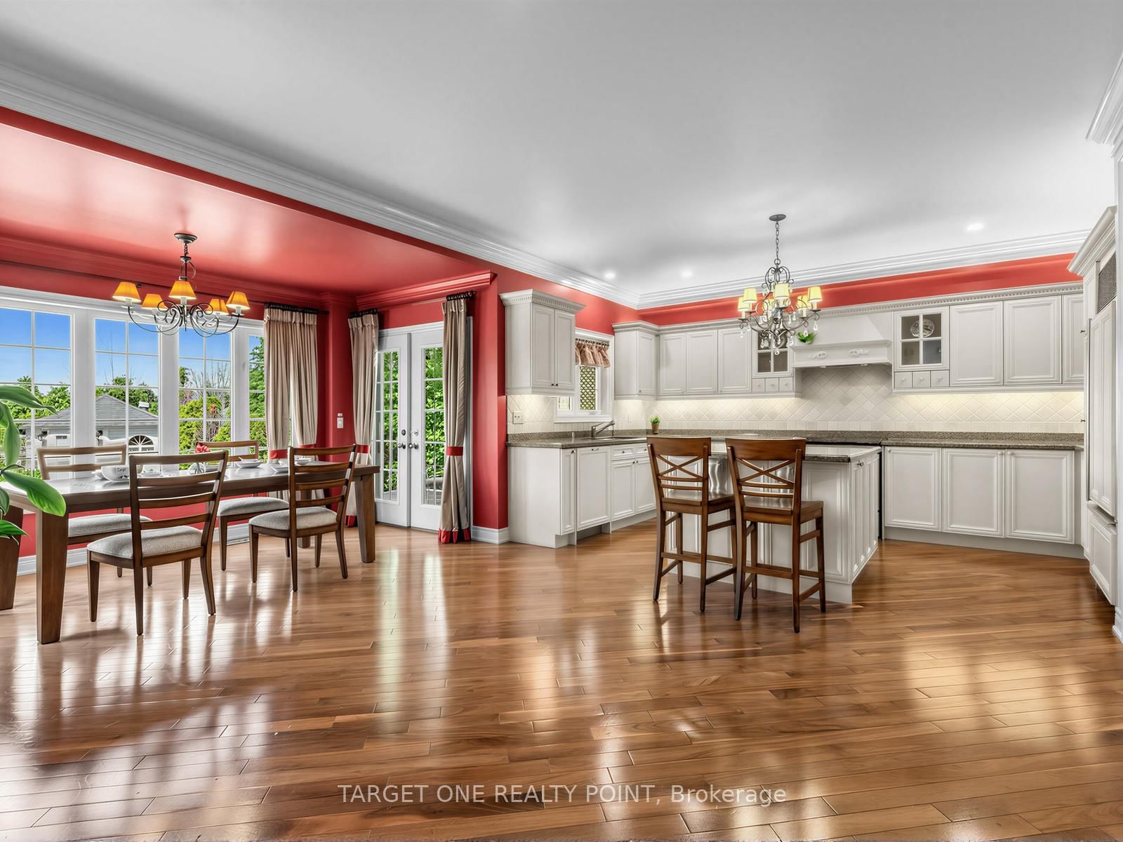 20 Ormsby Court • Richmond Hill, ON photo 10