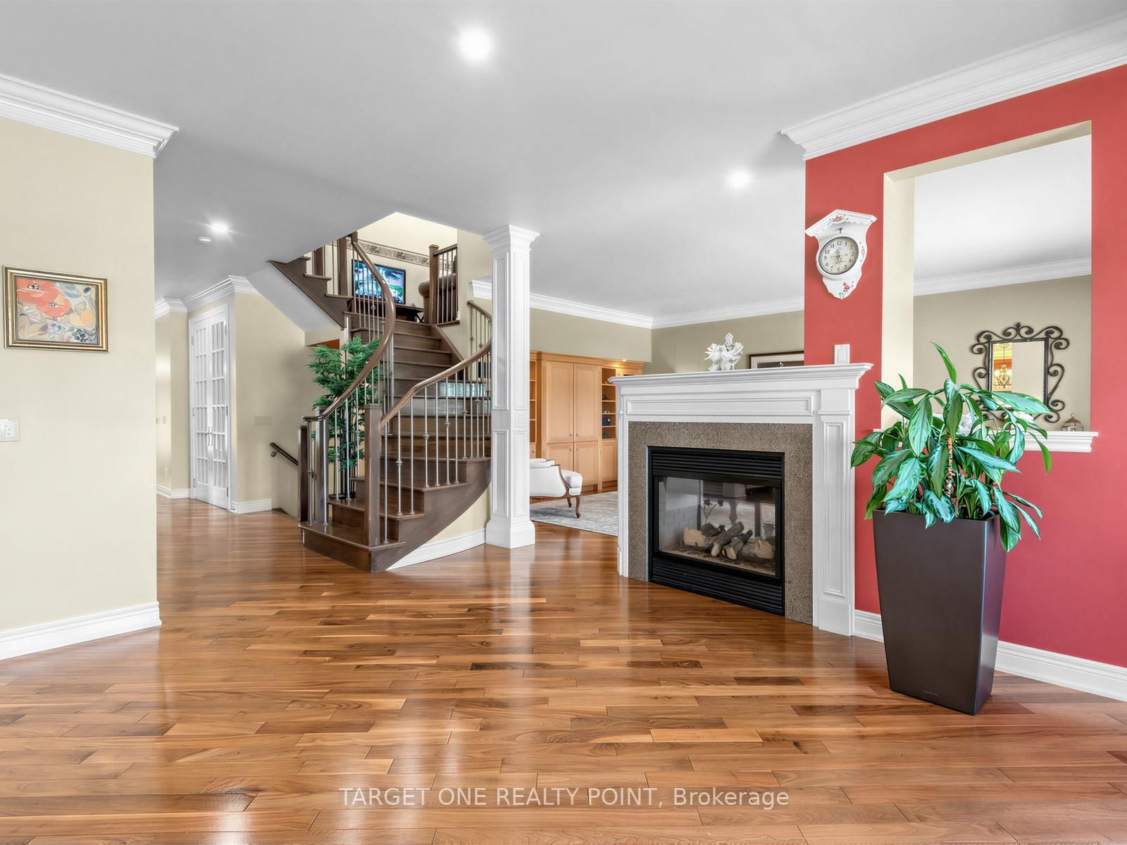 20 Ormsby Court • Richmond Hill, ON photo 14