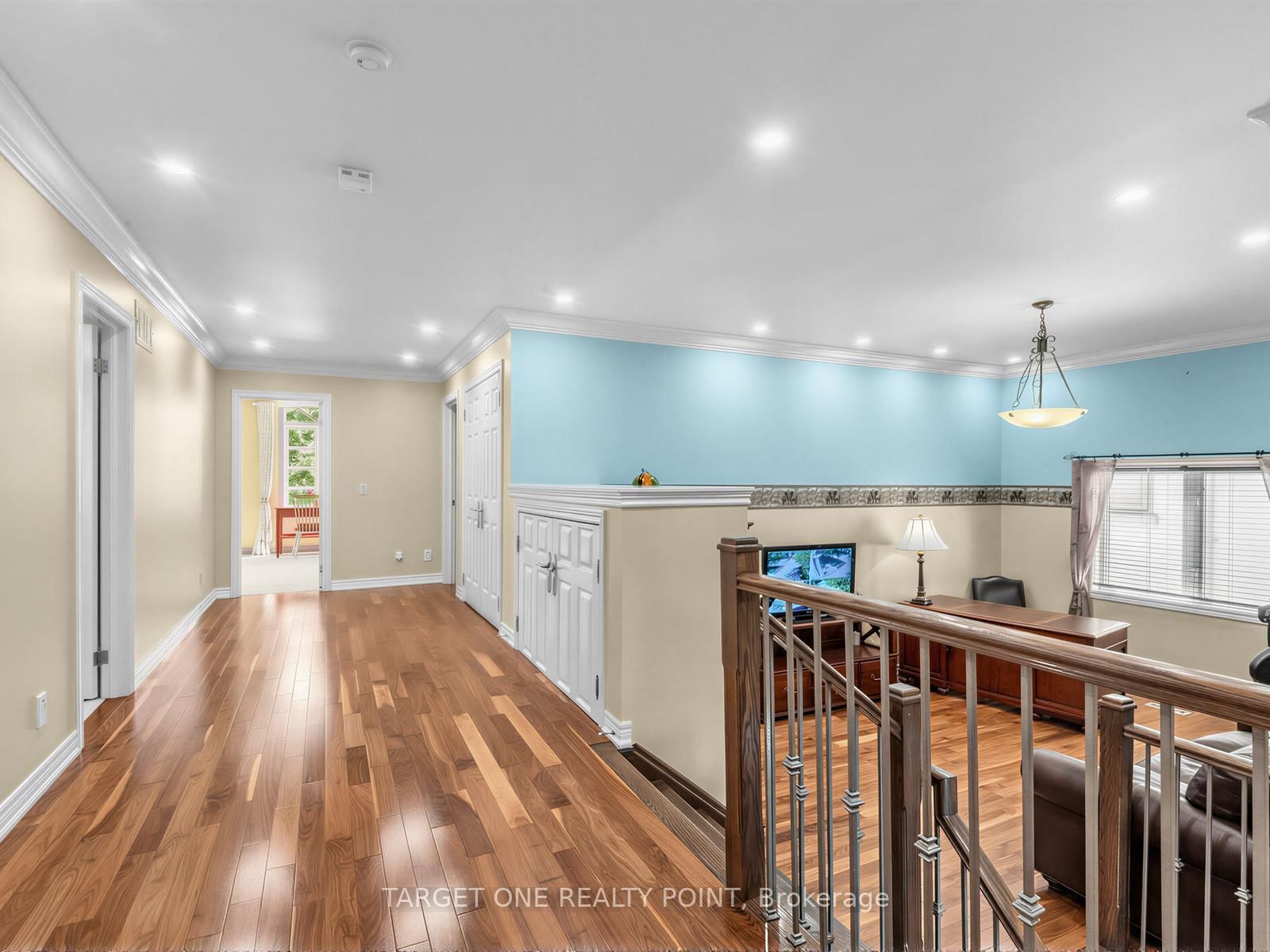 20 Ormsby Court • Richmond Hill, ON photo 24