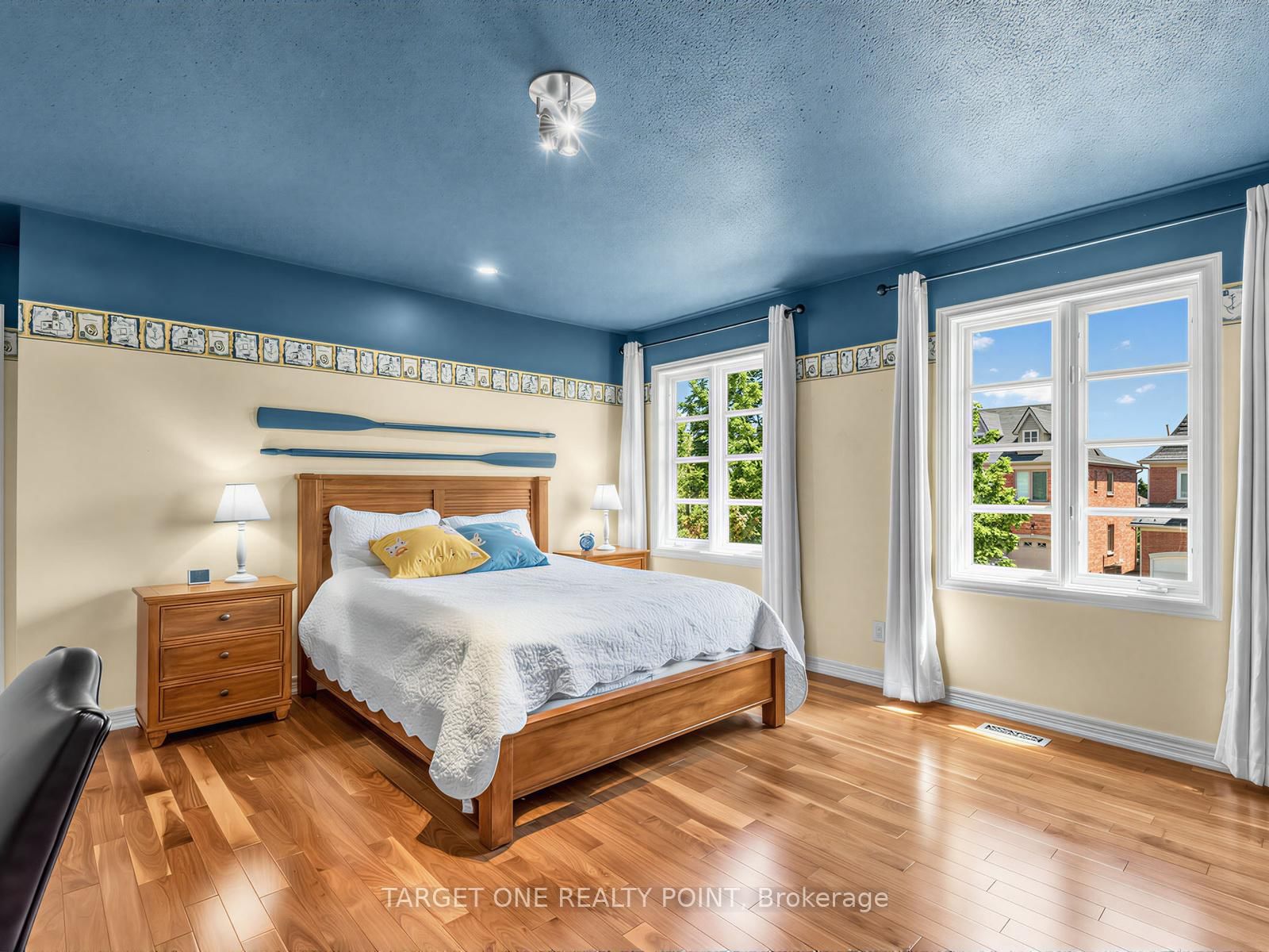 20 Ormsby Court • Richmond Hill, ON photo 30