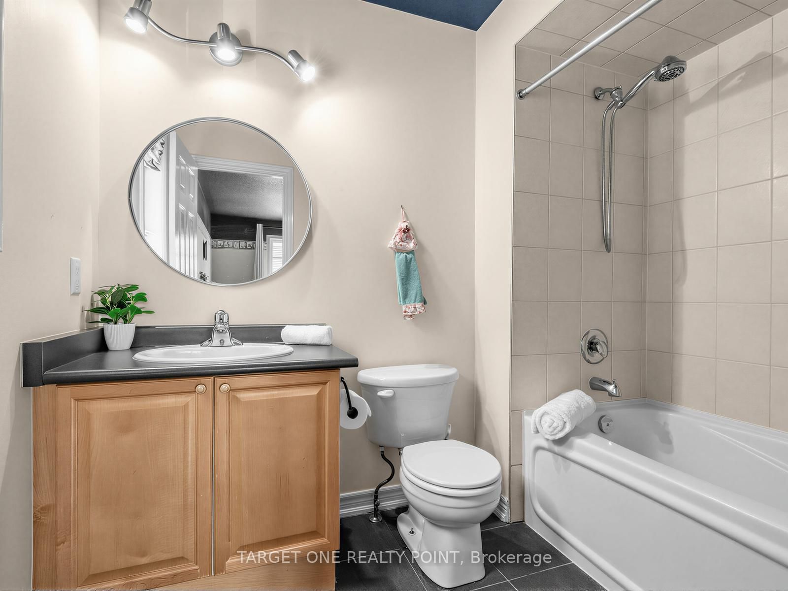 20 Ormsby Court • Richmond Hill, ON photo 31