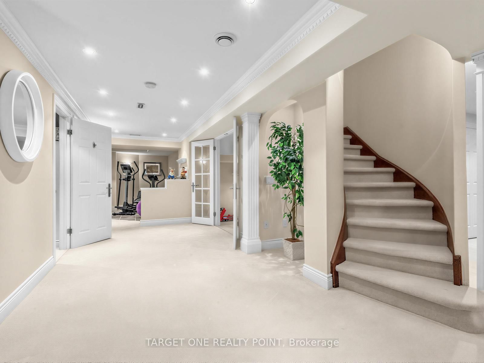 20 Ormsby Court • Richmond Hill, ON photo 36