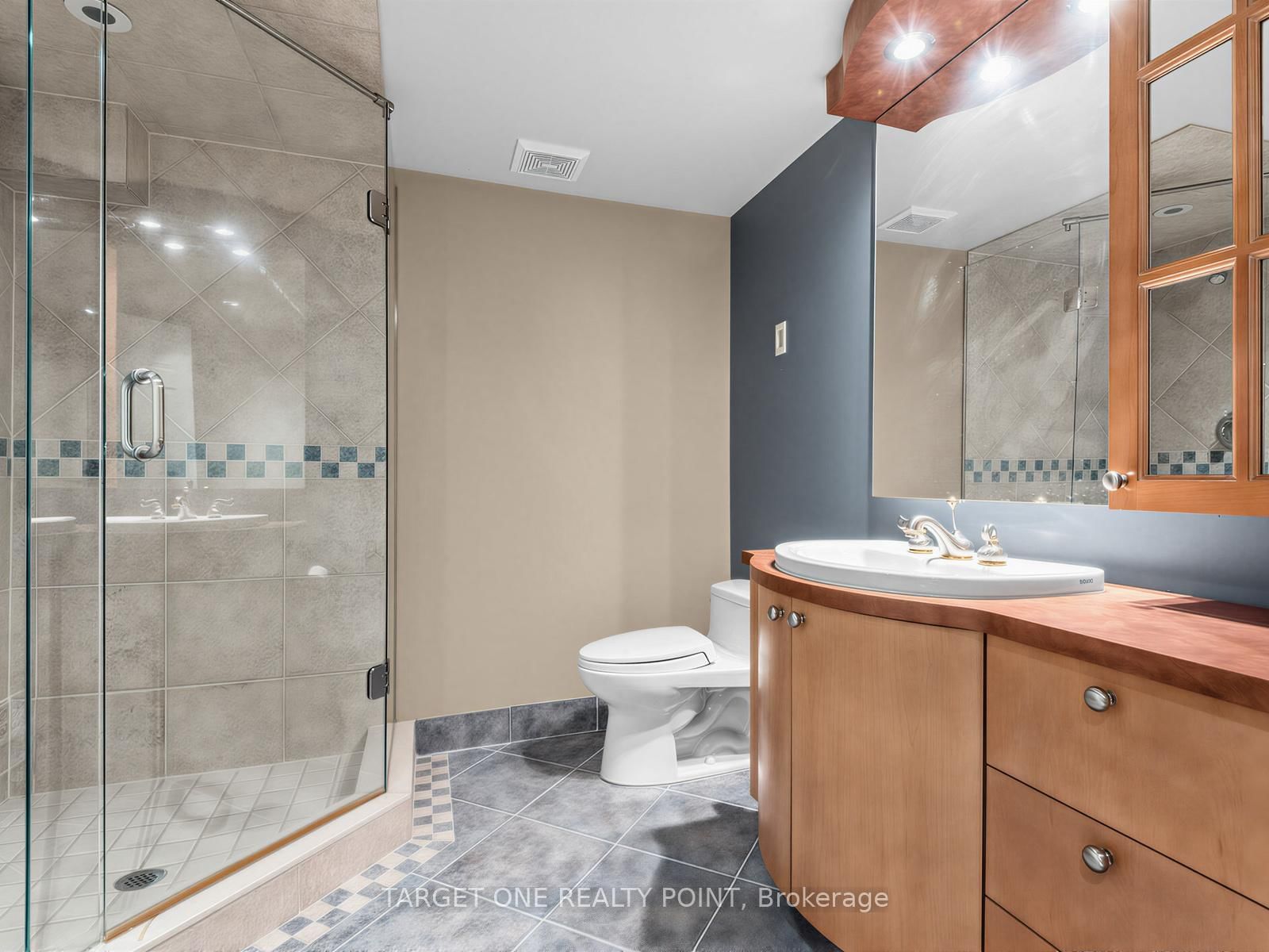 20 Ormsby Court • Richmond Hill, ON photo 42