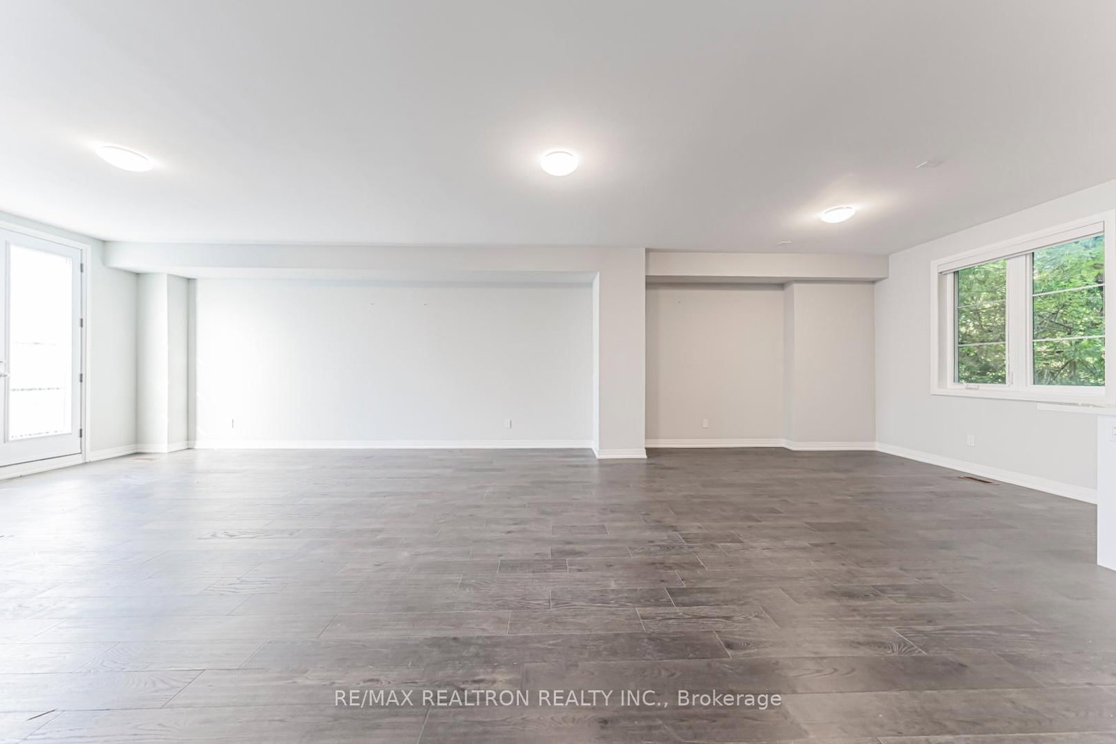 260 Eagle Street • #26 • Newmarket, ON photo 17
