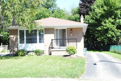 Detached House for lease at 66 Collins Crescent, Aurora, Ontario, L4G 2W2 - Aurora Heights - MLS: N13423870