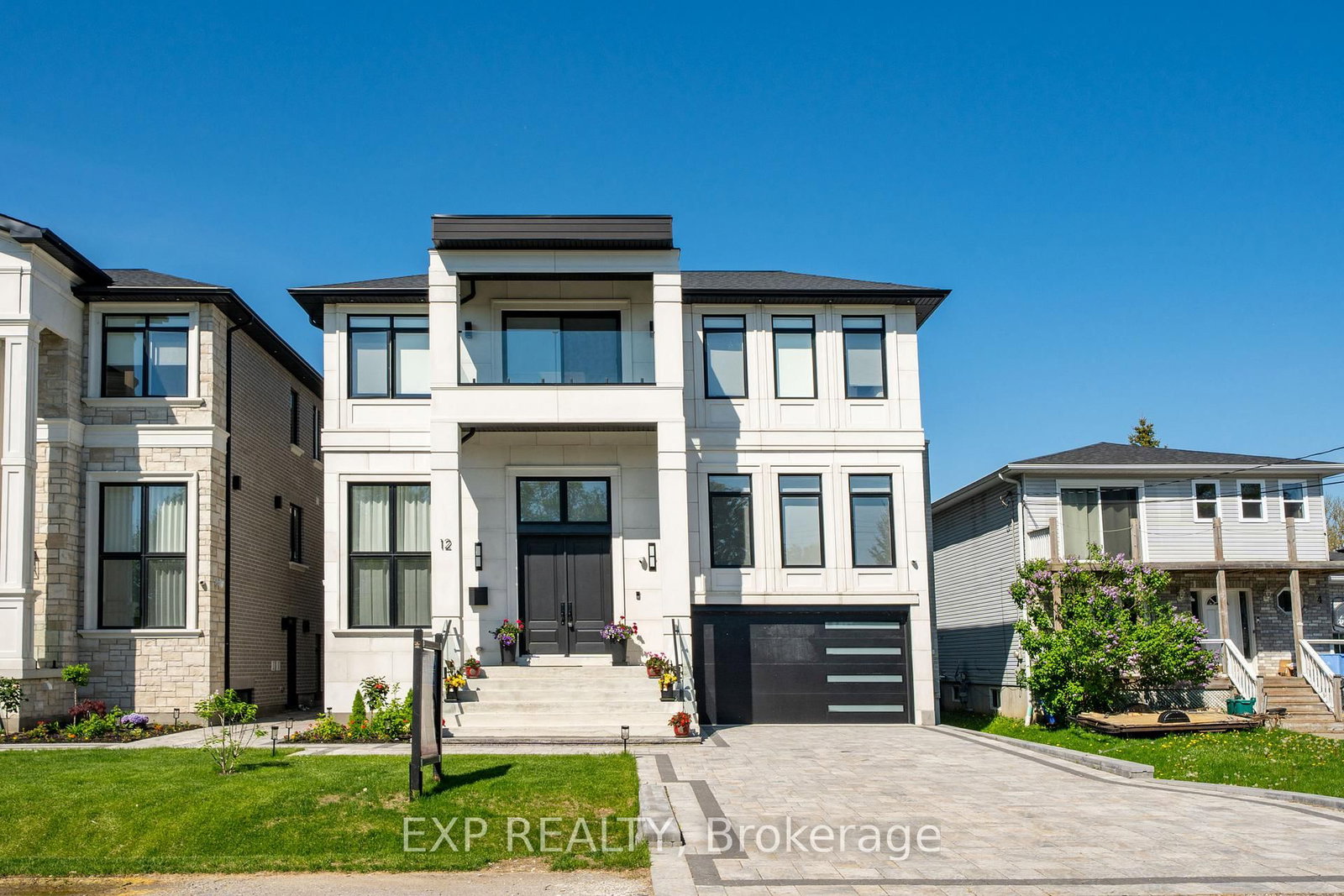 12 Canal Street • Georgina, ON photo 1