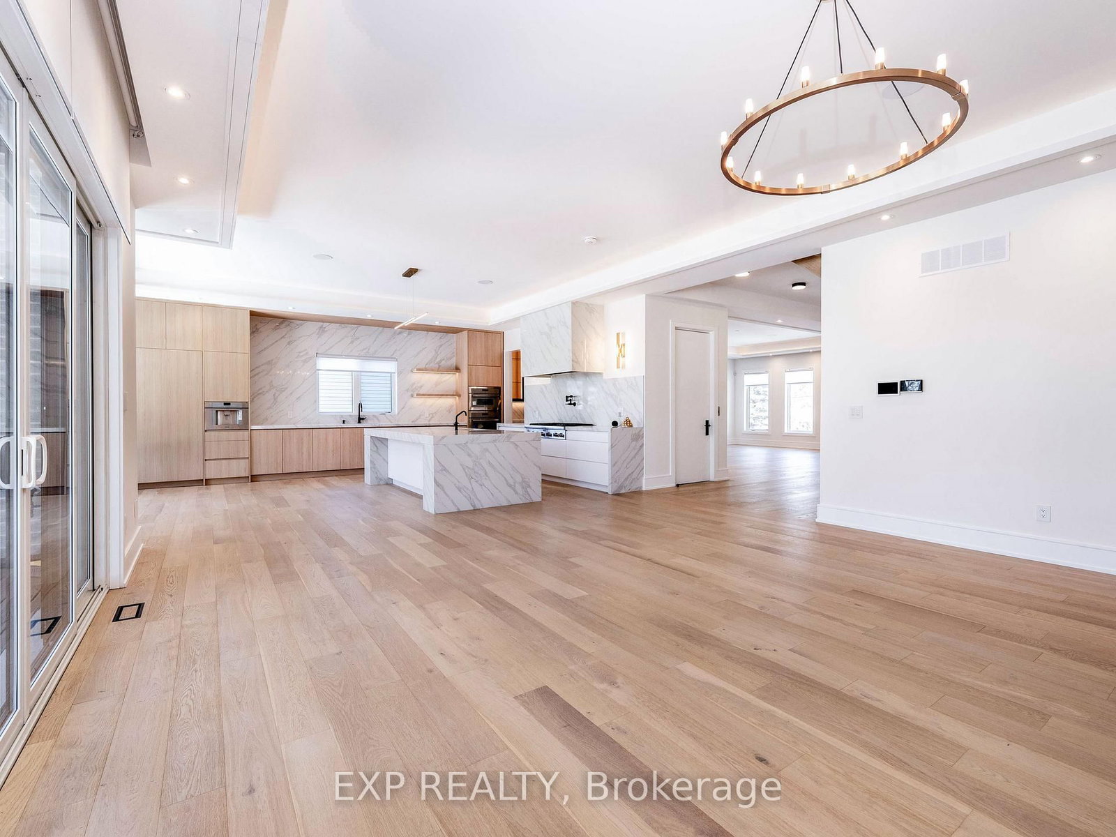 12 Canal Street • Georgina, ON photo 13