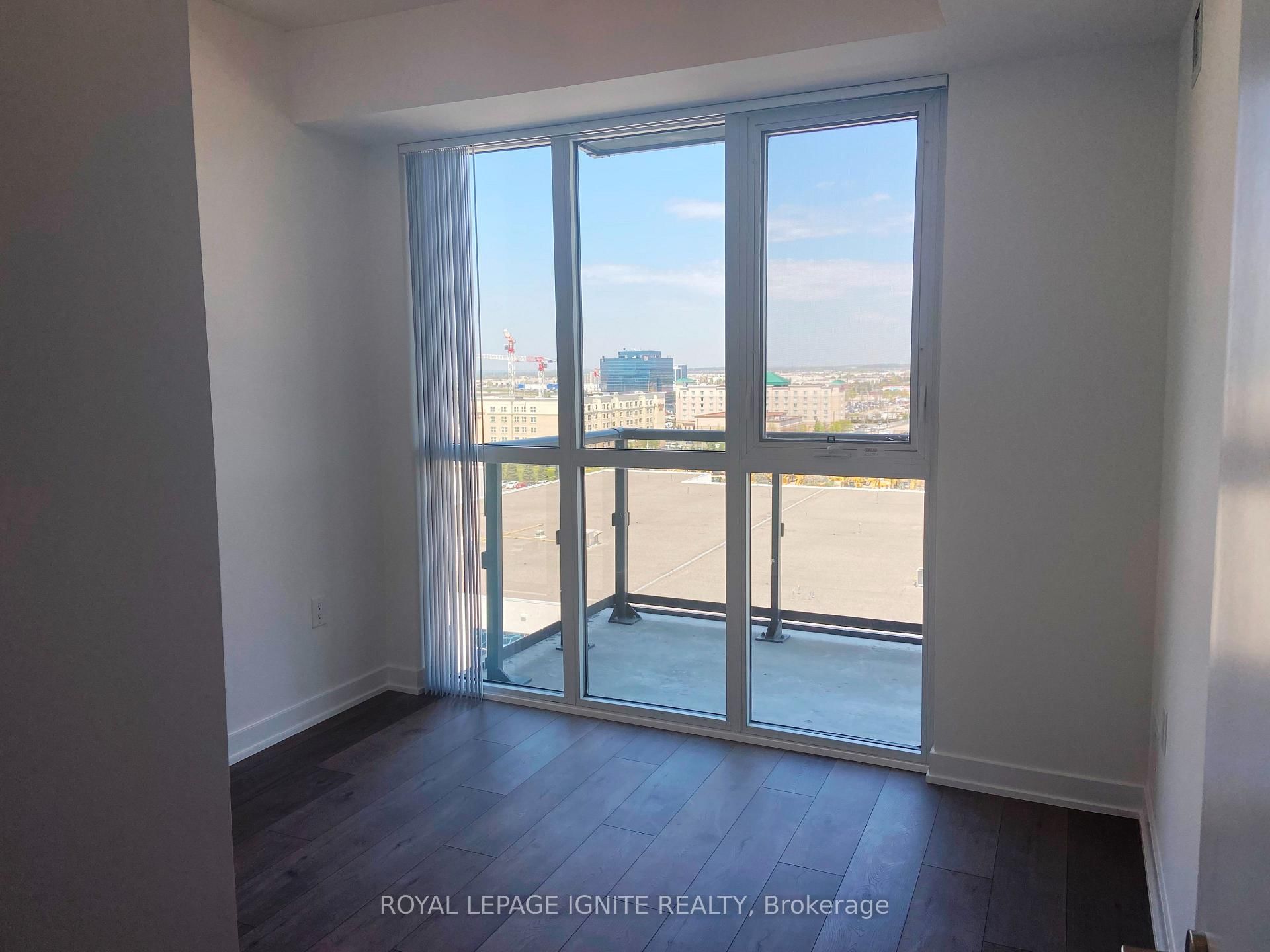 38 Honeycrisp Crescent, Unit 922