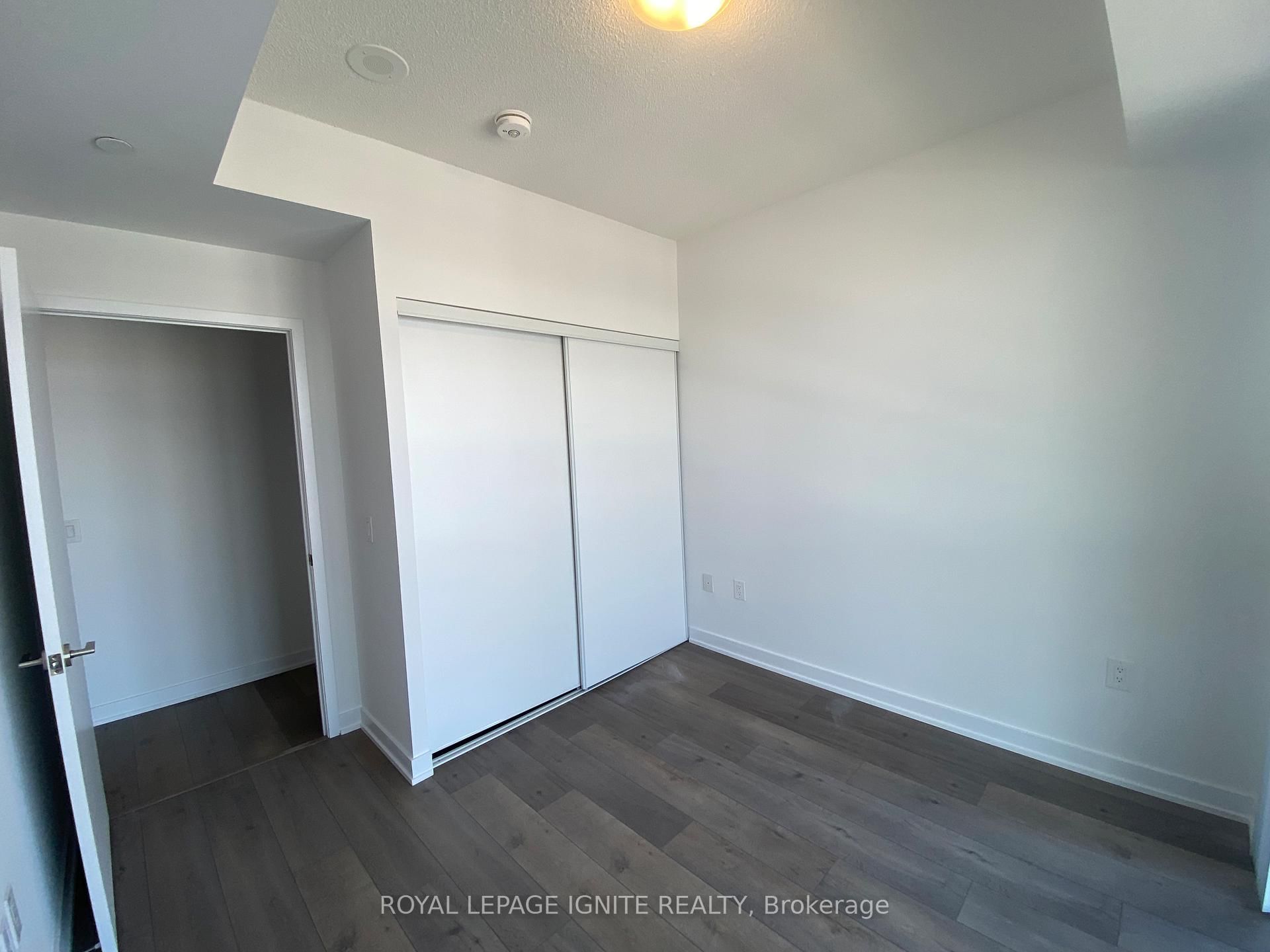 38 Honeycrisp Crescent, Unit 922