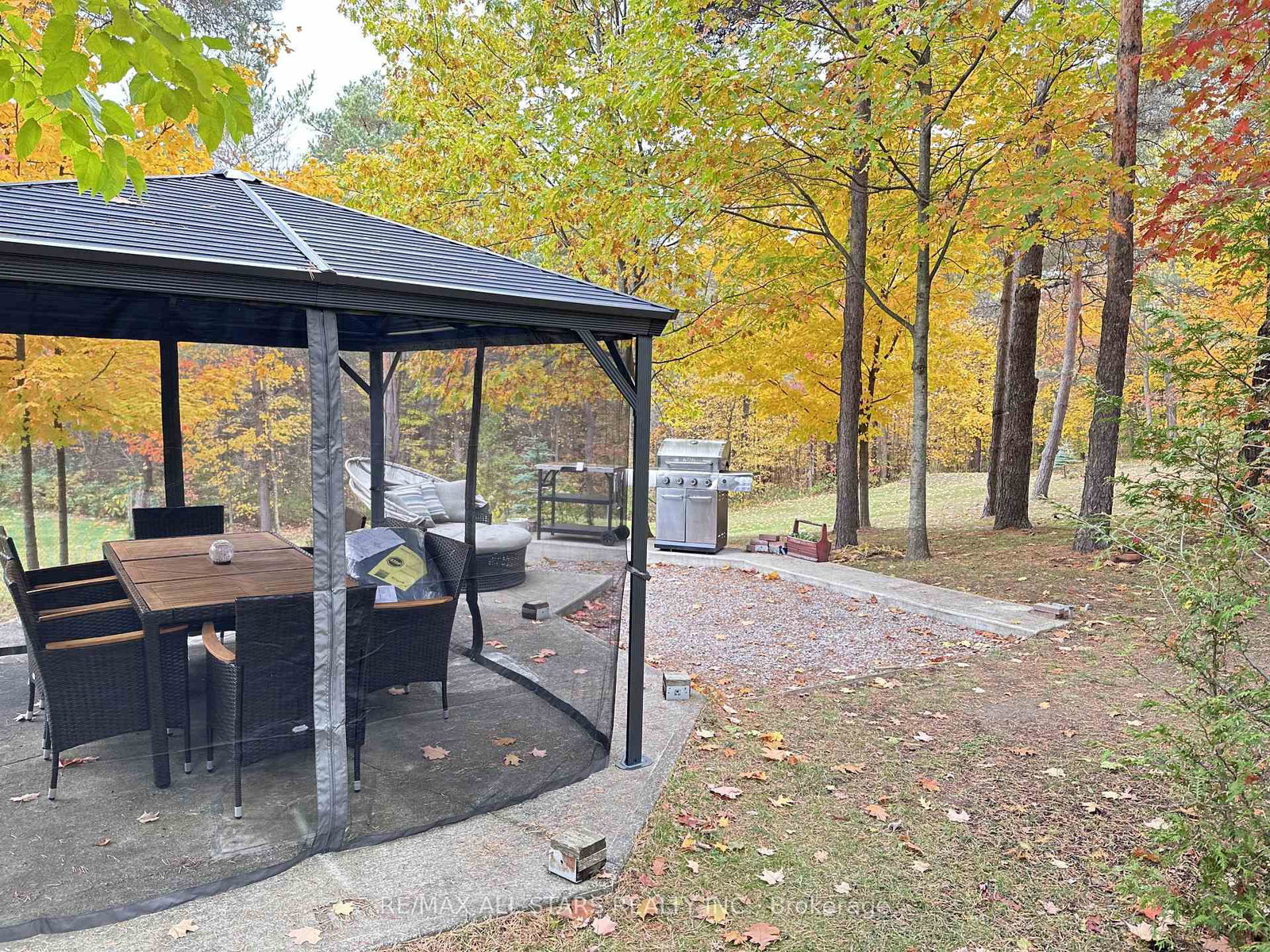 26 Cranborne Chase • Whitchurch-Stouffville, ON photo 8