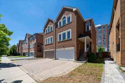 3-bed Semi-Detached · 142 Leitchcroft Cres