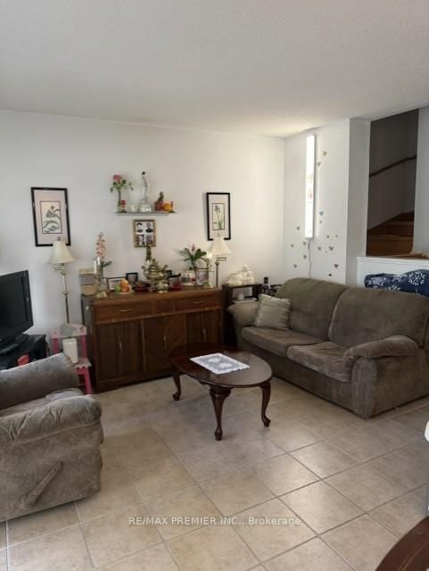 74 - 735 New Westminster Drive