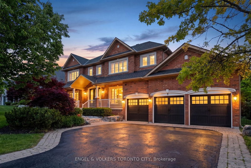8 Duncton Wood Crescent