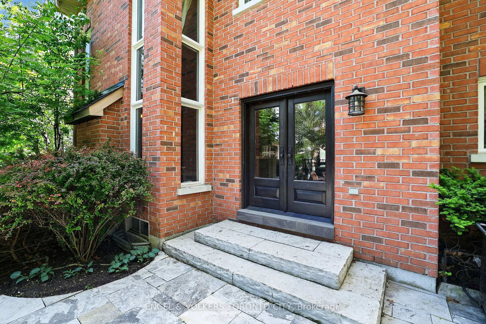 8 Duncton Wood Crescent • Aurora, ON photo 40