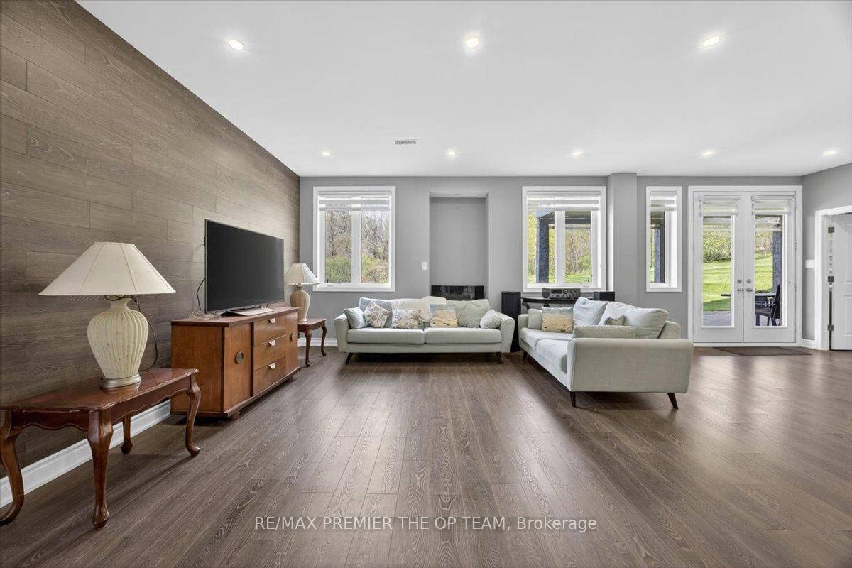 102 Pine Hill Road • Bradford West Gwillimbury, ON photo 35