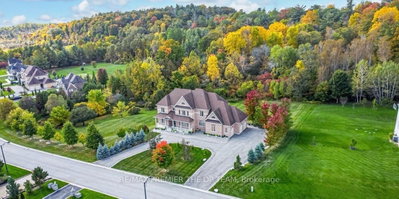 102 Pine Hill Road • Bradford West Gwillimbury, ON photo 4