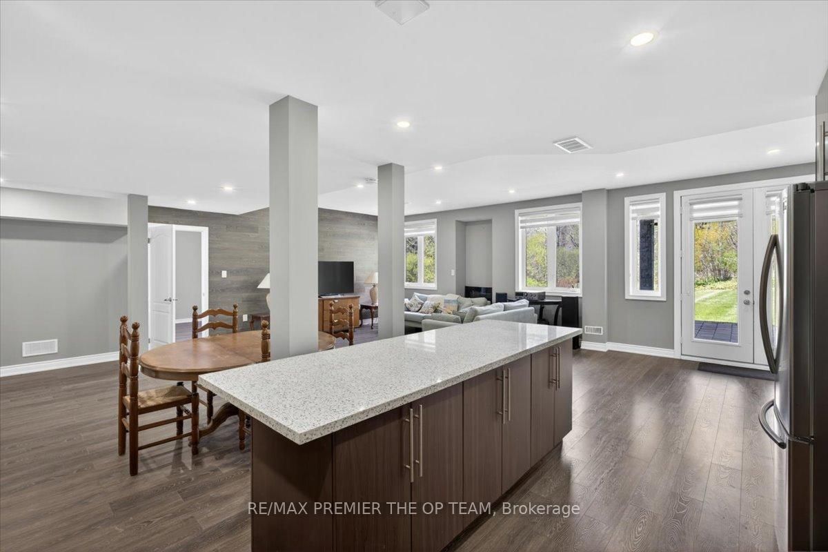 102 Pine Hill Road • Bradford West Gwillimbury, ON photo 40