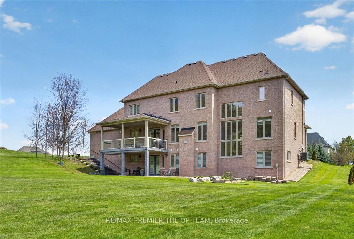 102 Pine Hill Road • Bradford West Gwillimbury, ON photo 45