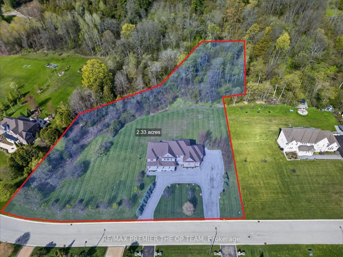102 Pine Hill Road • Bradford West Gwillimbury, ON photo 6
