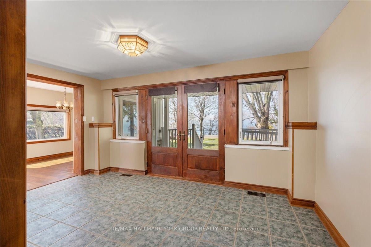 181 N Lake Drive • Georgina, ON photo 16