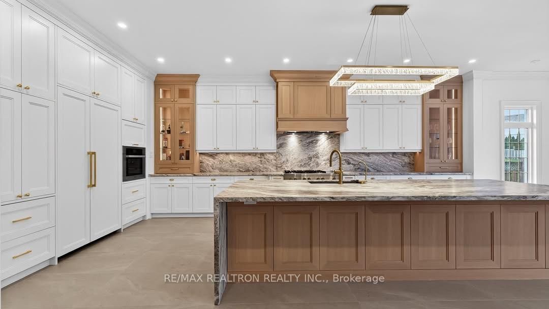 80 Callaway Crt, Vaughan, view 10