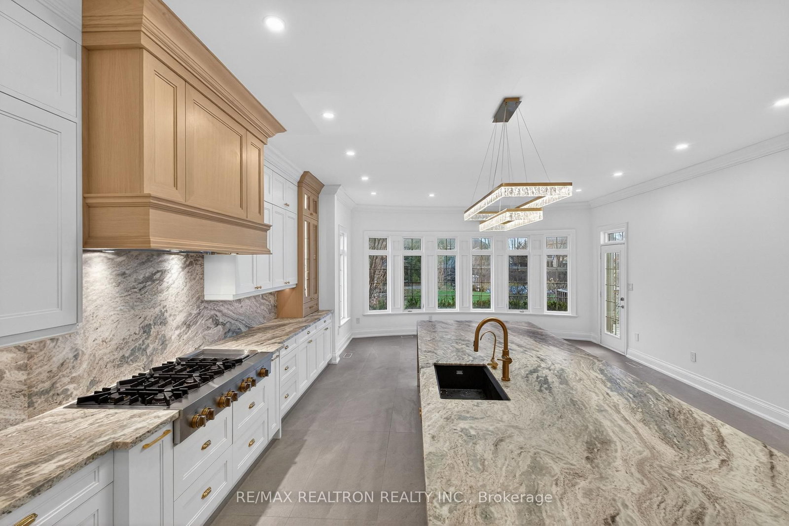80 Callaway Crt, Vaughan, view 12