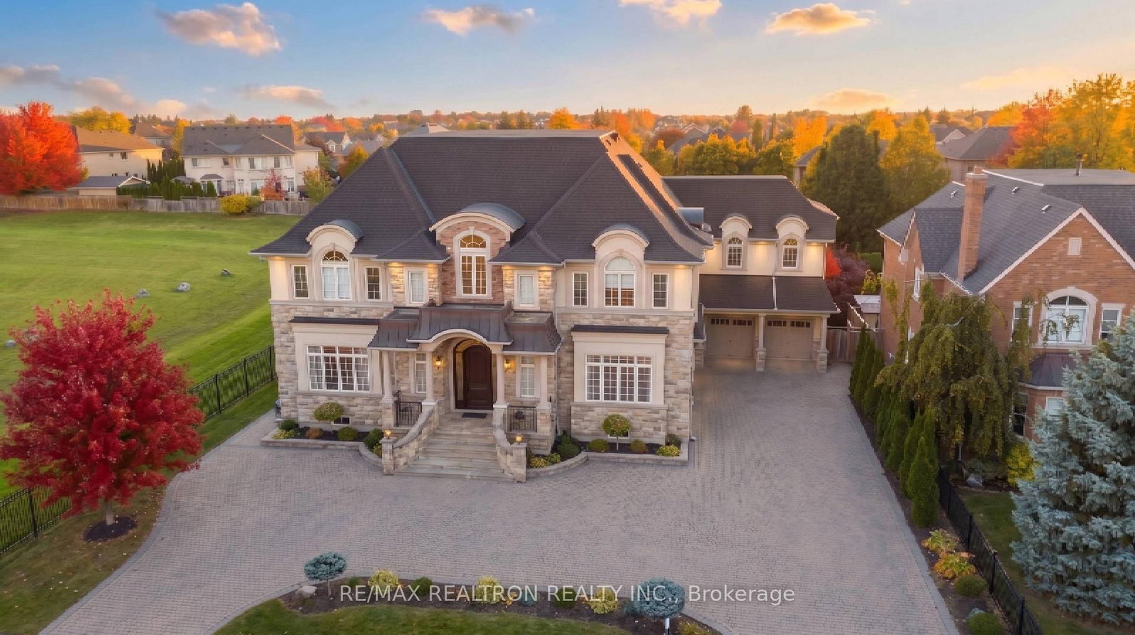 80 Callaway Crt, Vaughan, view 2