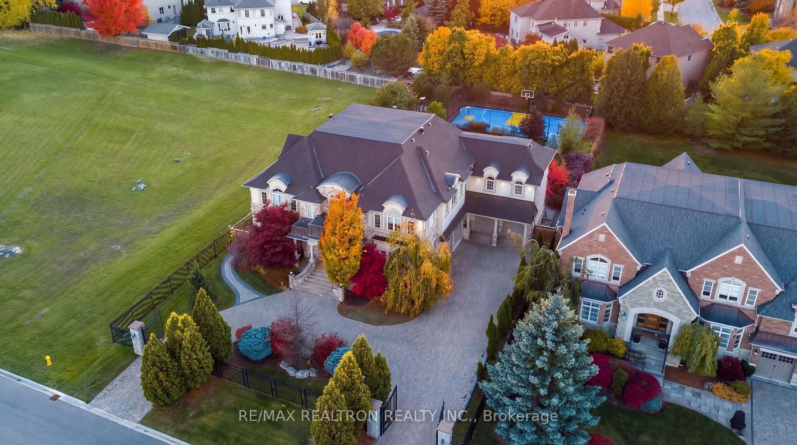 80 Callaway Crt, Vaughan, view 3