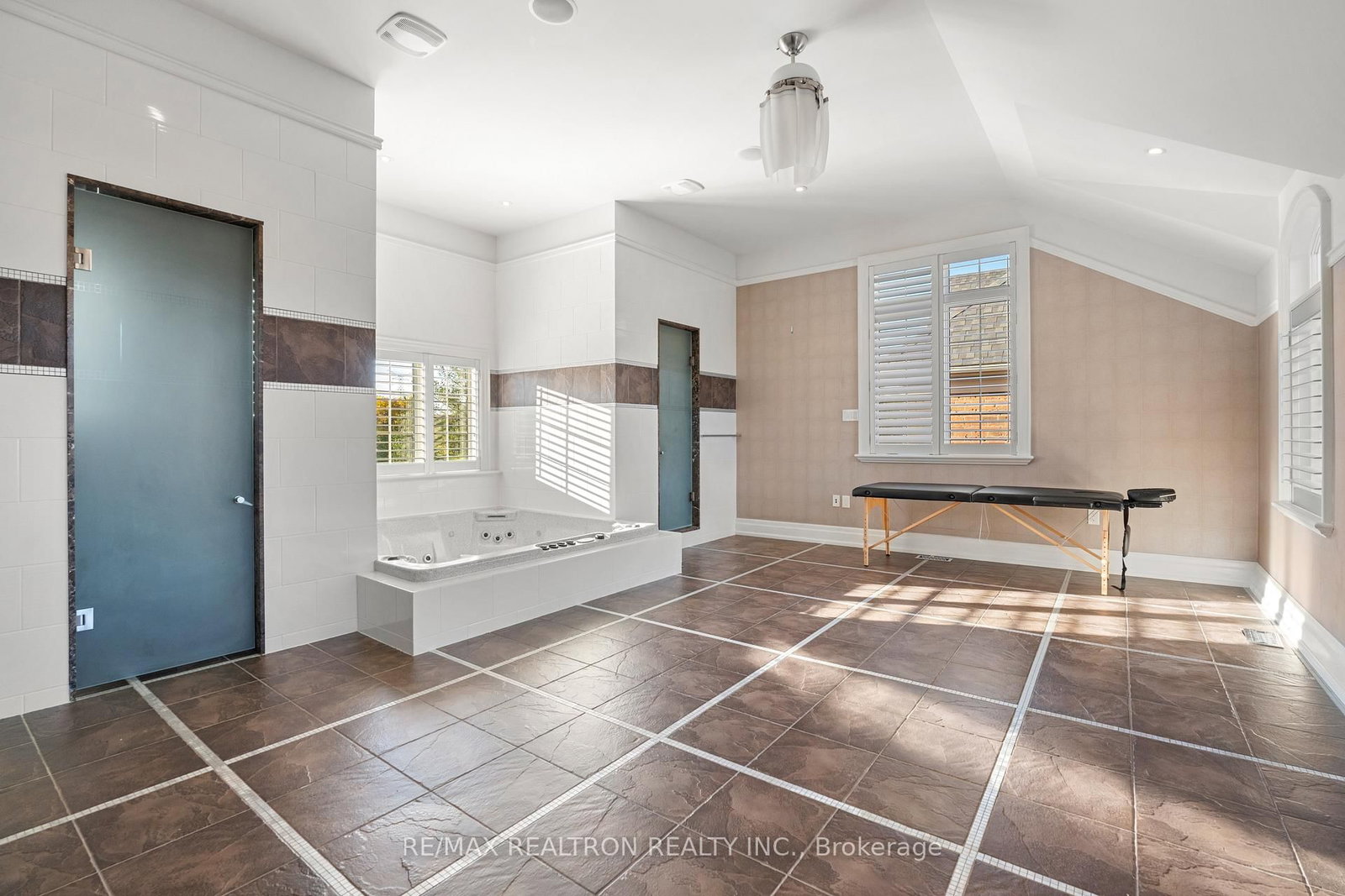 80 Callaway Crt, Vaughan, view 43