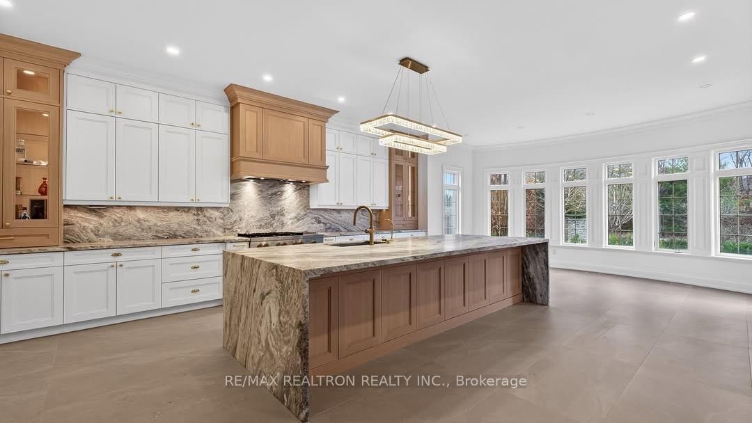 80 Callaway Crt, Vaughan, view 7