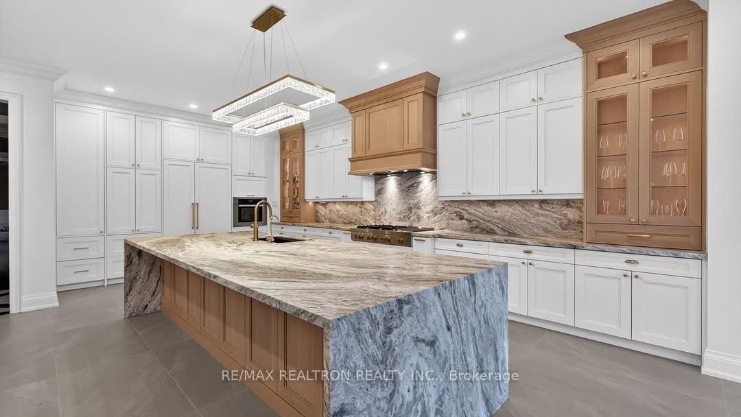 80 Callaway Crt, Vaughan, view 9