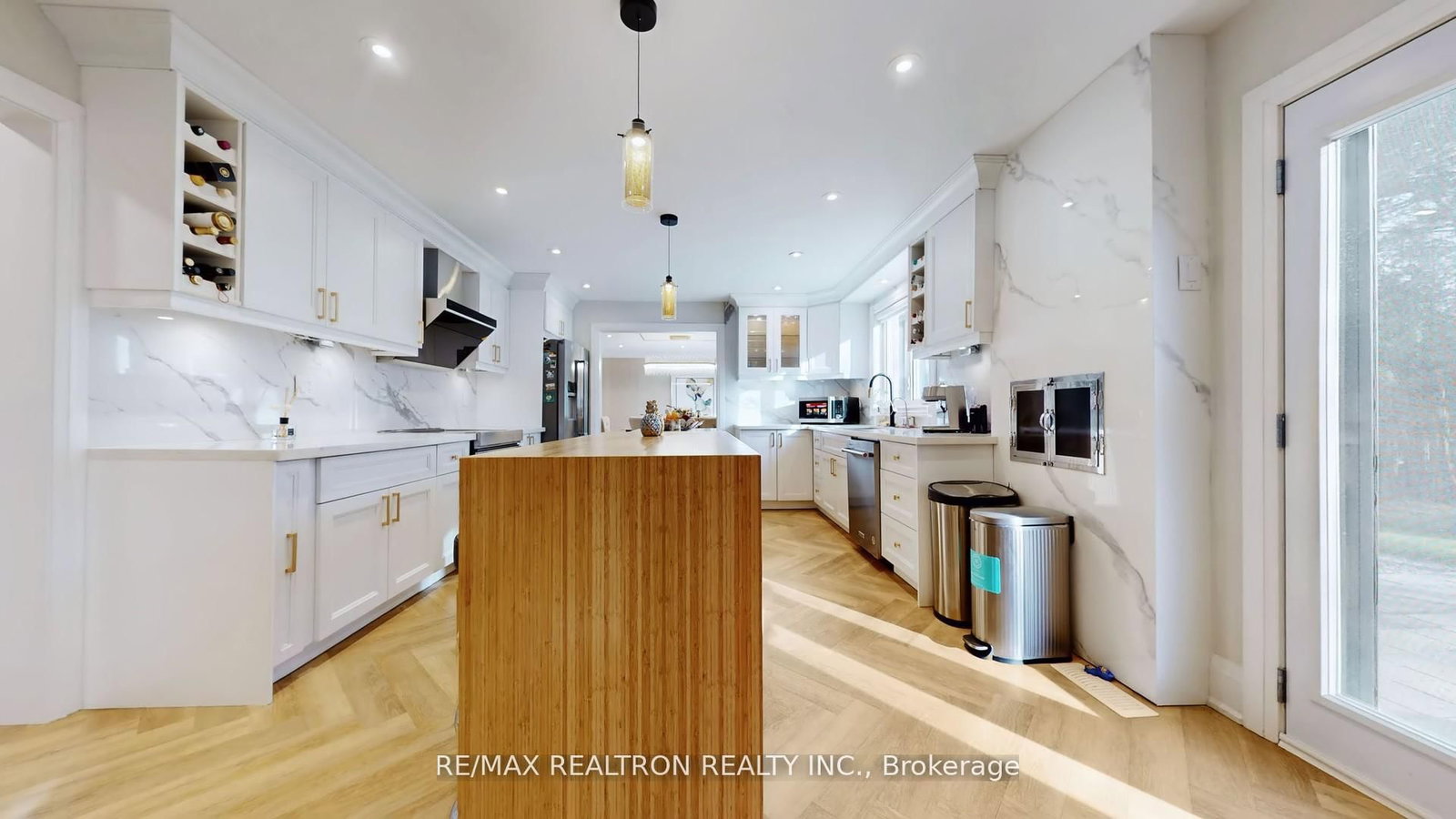 1 Whitelaw Court • Markham, ON photo 18