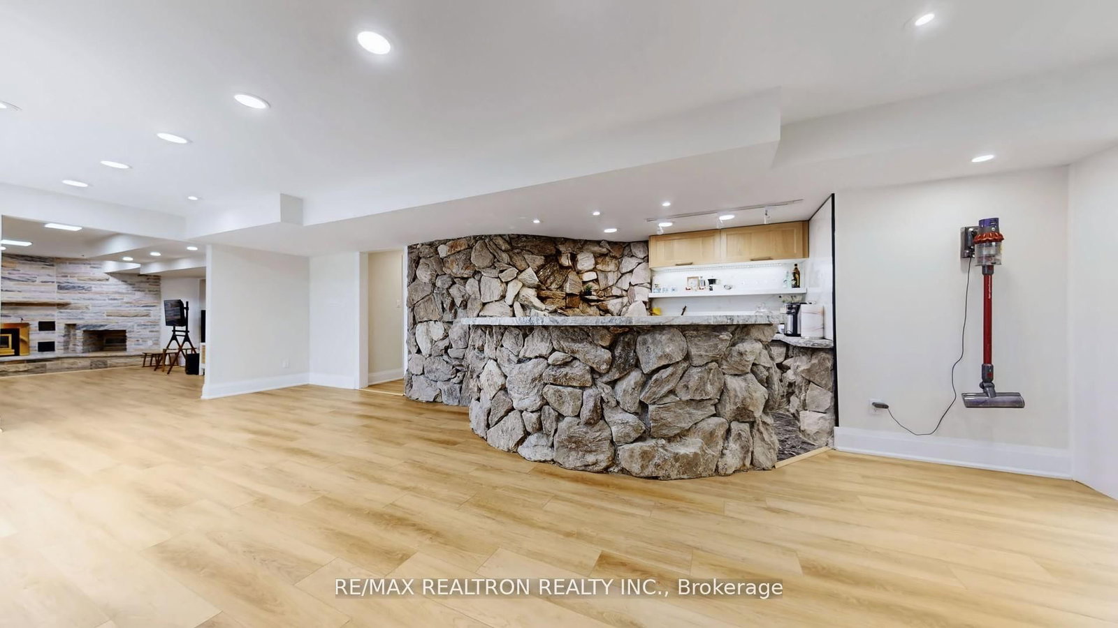 1 Whitelaw Court • Markham, ON photo 44