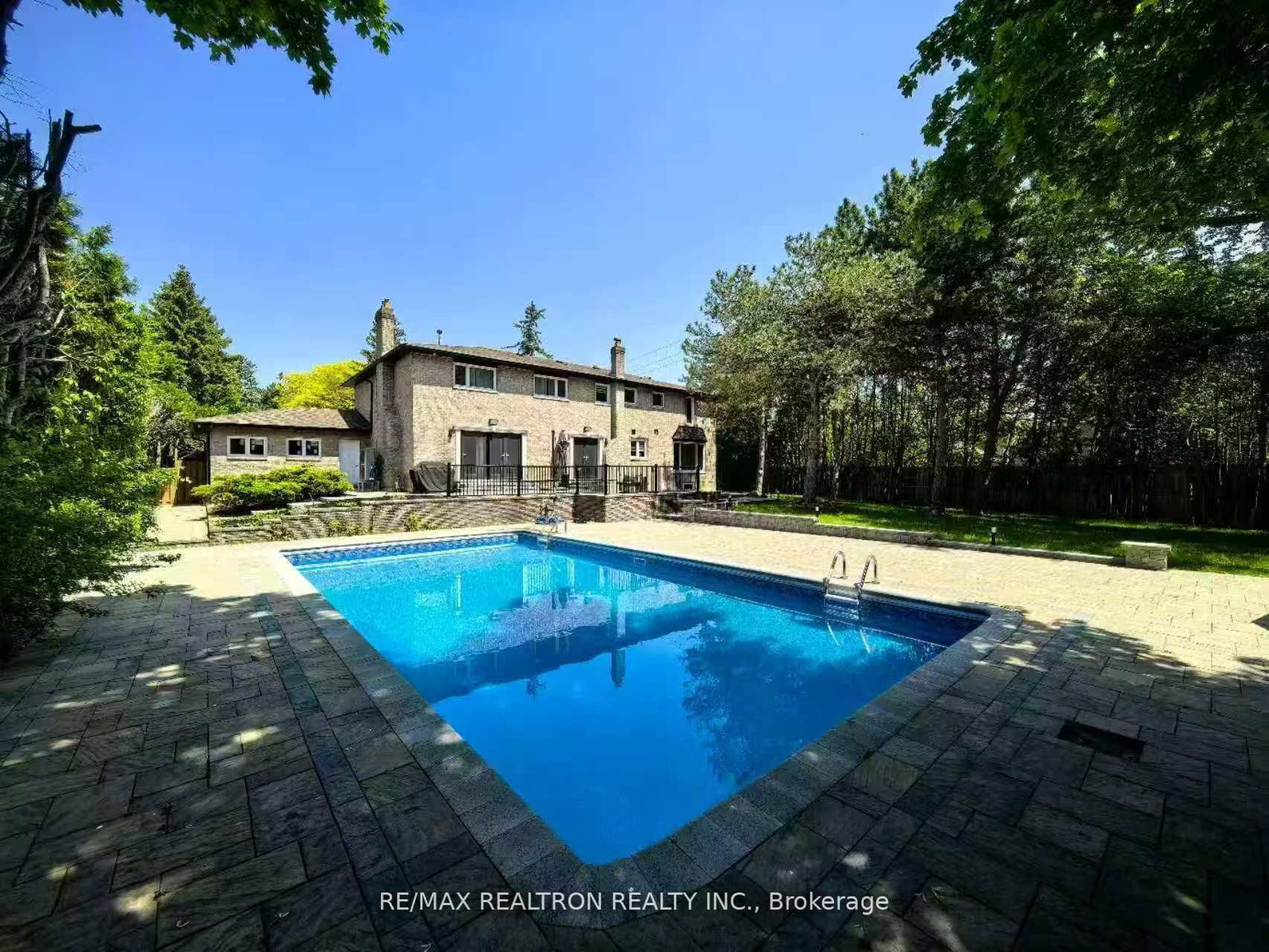1 Whitelaw Court • Markham, ON photo 48