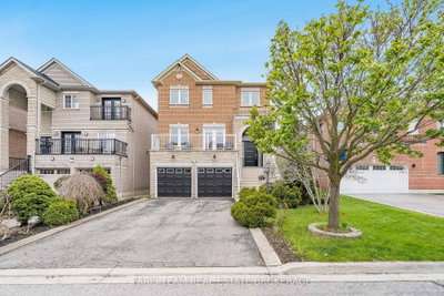 4-bed Detached House · 8 Pietro Dr