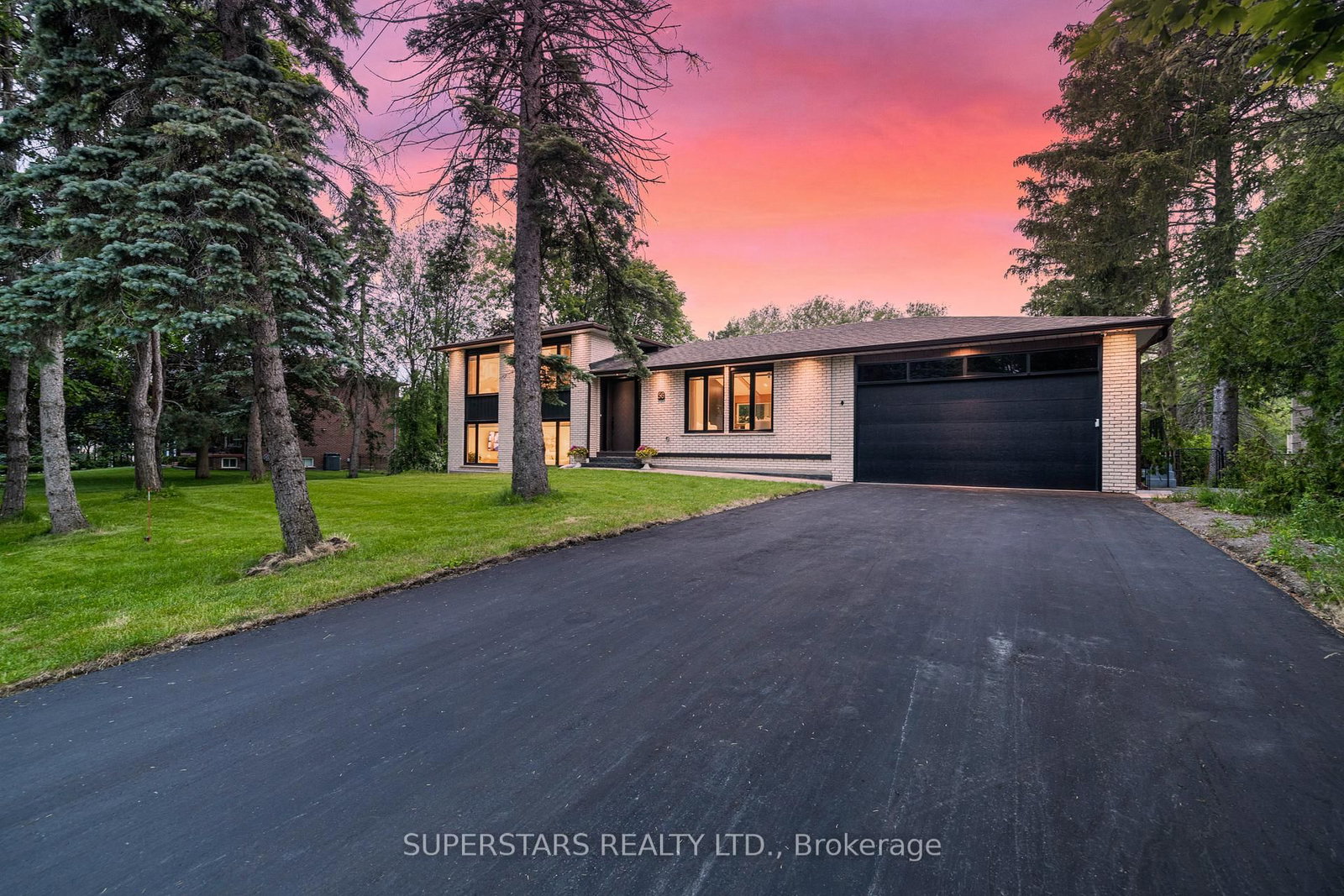56 Cynthia Crescent • Richmond Hill, ON photo 3