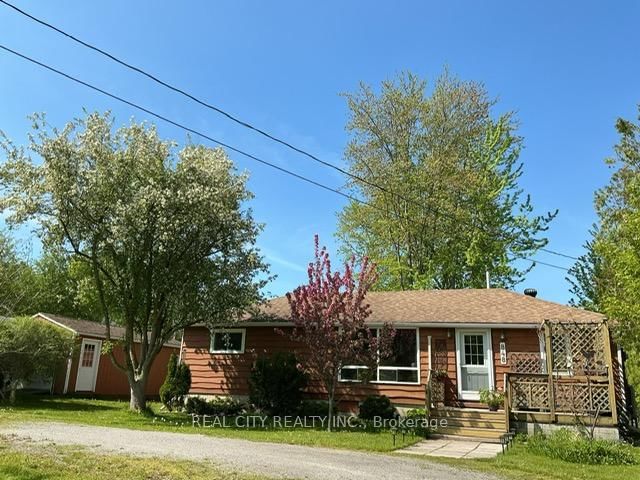 848 Crescent Beach Road NW
