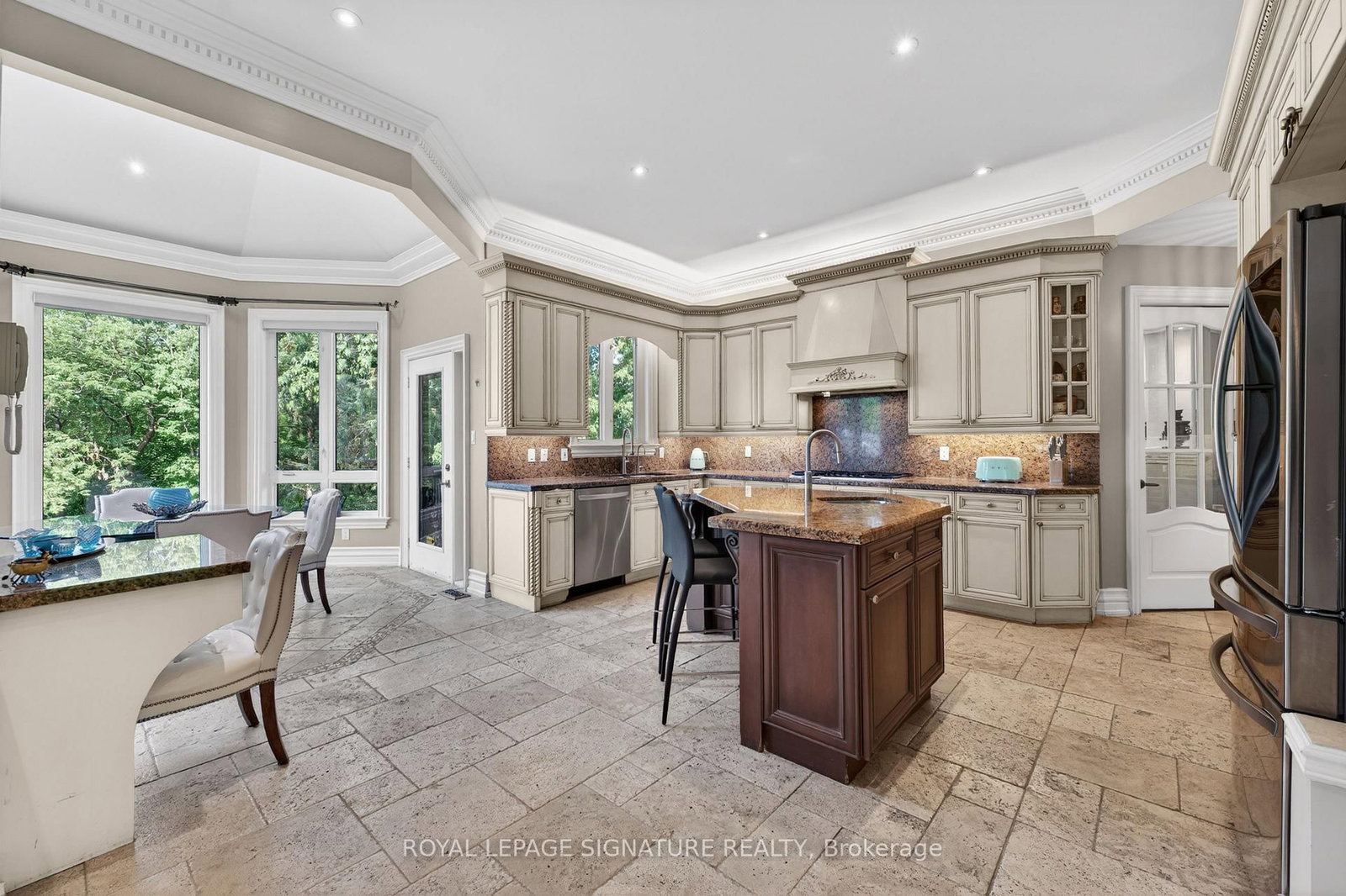 217 Garden Avenue • Richmond Hill, ON photo 11
