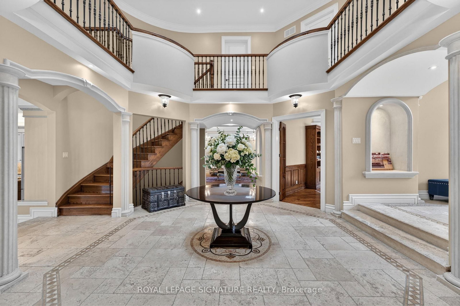 217 Garden Avenue • Richmond Hill, ON photo 3