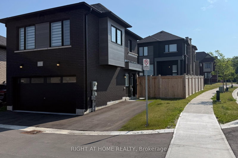 Unit Coach — 31 John Rolph Street, Markham