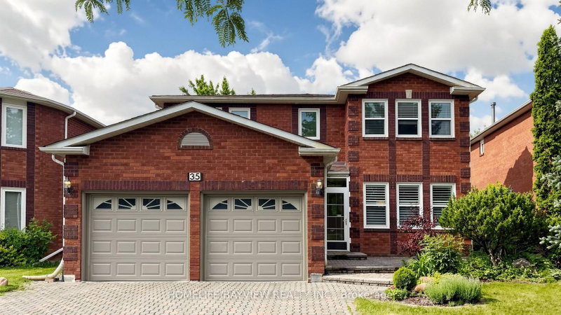 35 Viewmark Drive