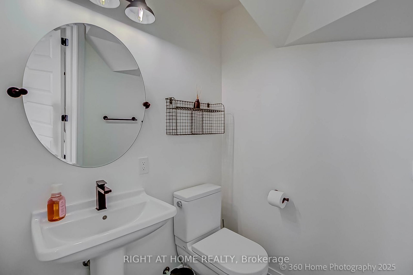 8169 Kipling Avenue • #31 • Vaughan, ON photo 10