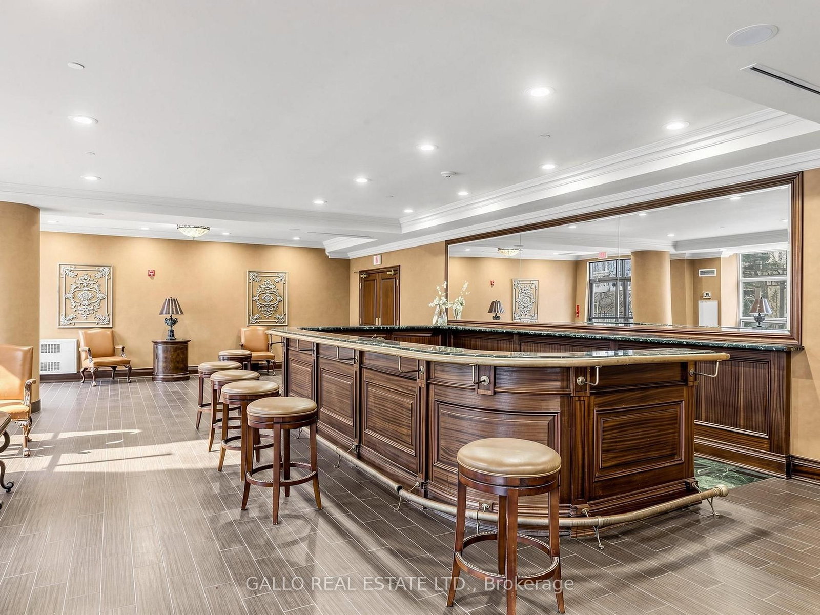 9225 Jane Street • #1407 • Vaughan, ON photo 38