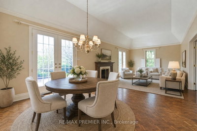 25 Highgrove Crescent • Richmond Hill, ON photo 9