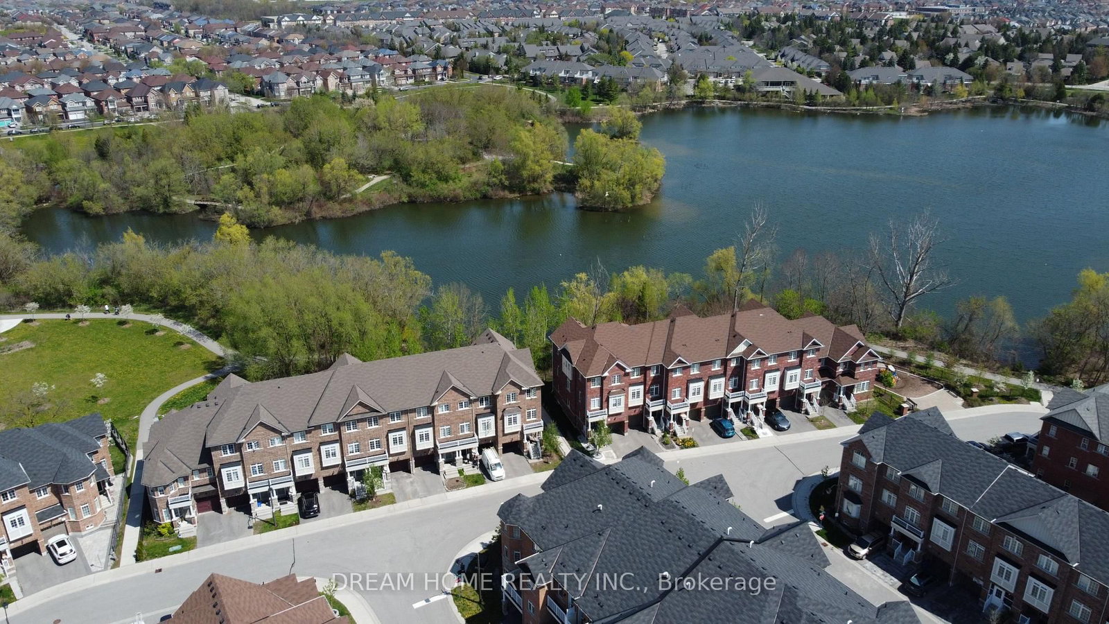 46 Roy Grove Way • Markham, ON photo 1