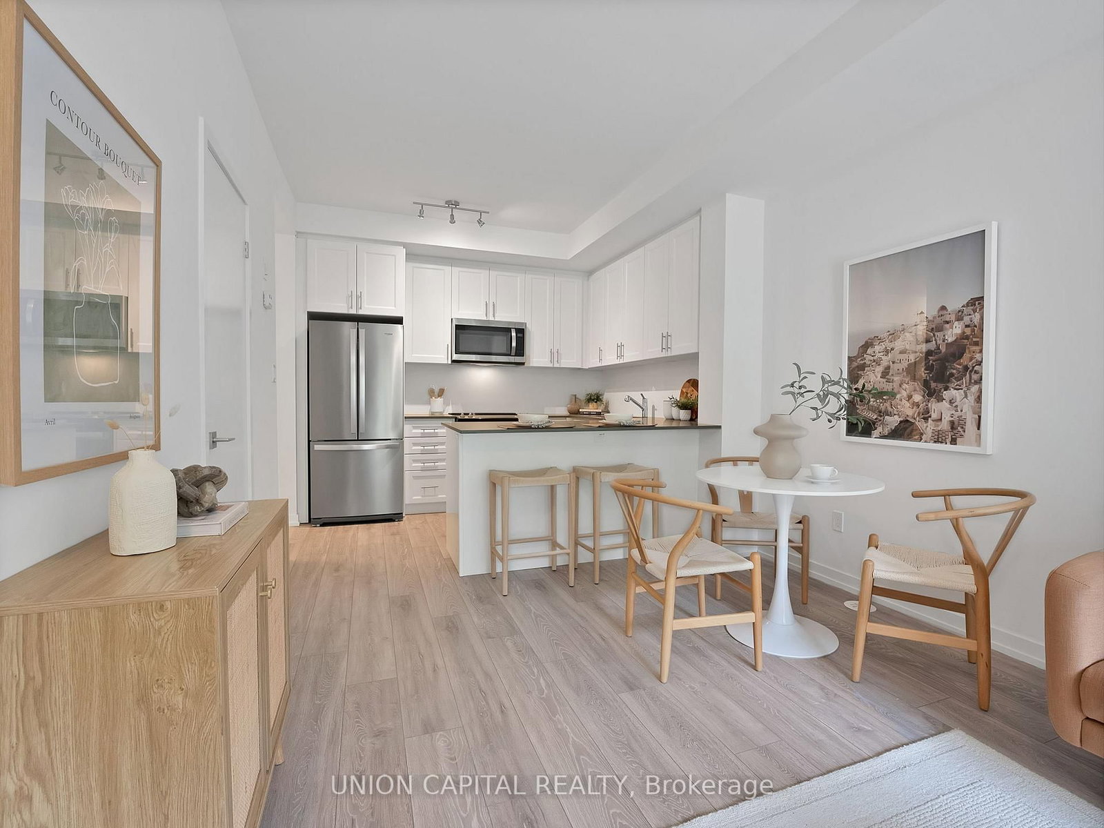 26 Lytham Green Circle • #6 • Newmarket, ON photo 5